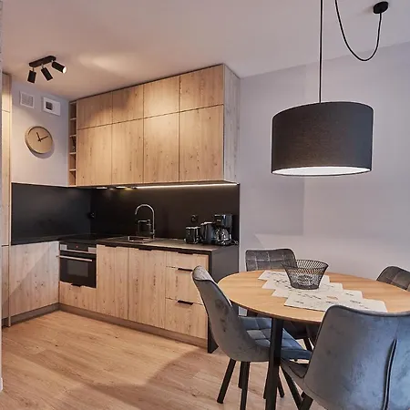 - Sun Towers 90 公寓 斯维诺乌伊希切