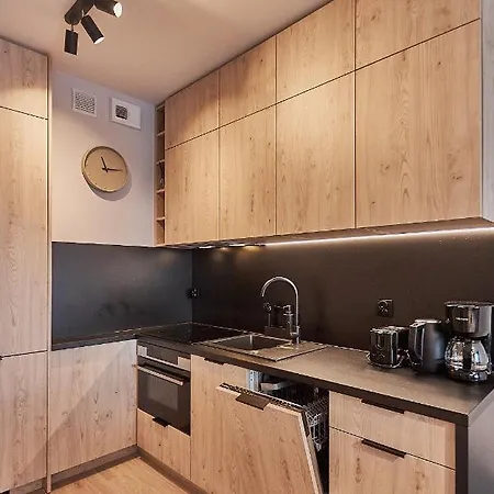 - Sun Towers 90 公寓